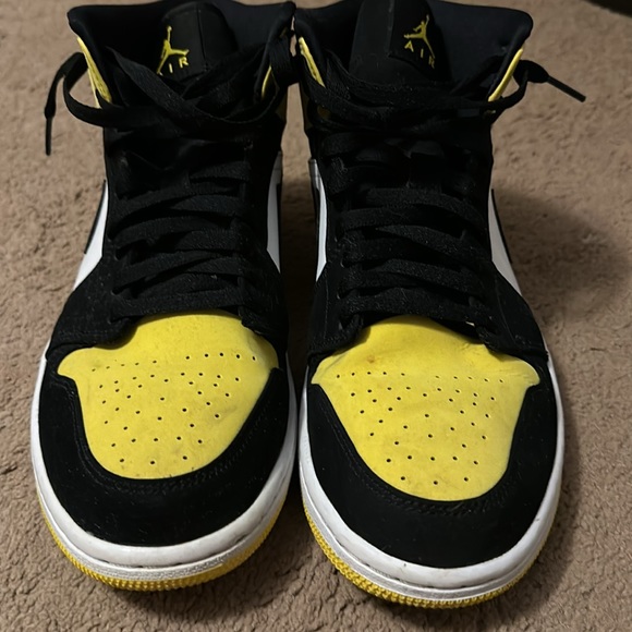 2019 Men’s Jordan’s 1 mid yellow toe size 11 - Picture 2 of 16